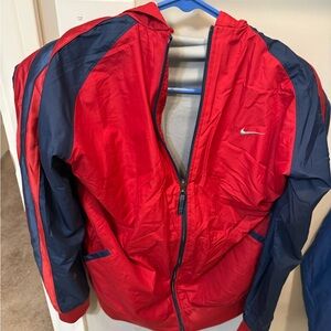 Youth Men's Nike Windbreaker in Red and Navy xl (18-20)